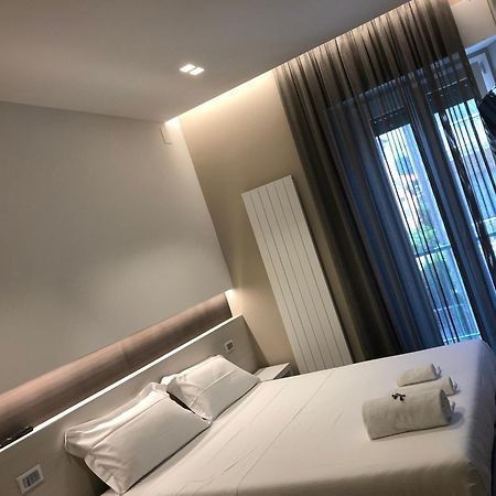 Approdo Residence Чивитанова-Марке Экстерьер фото