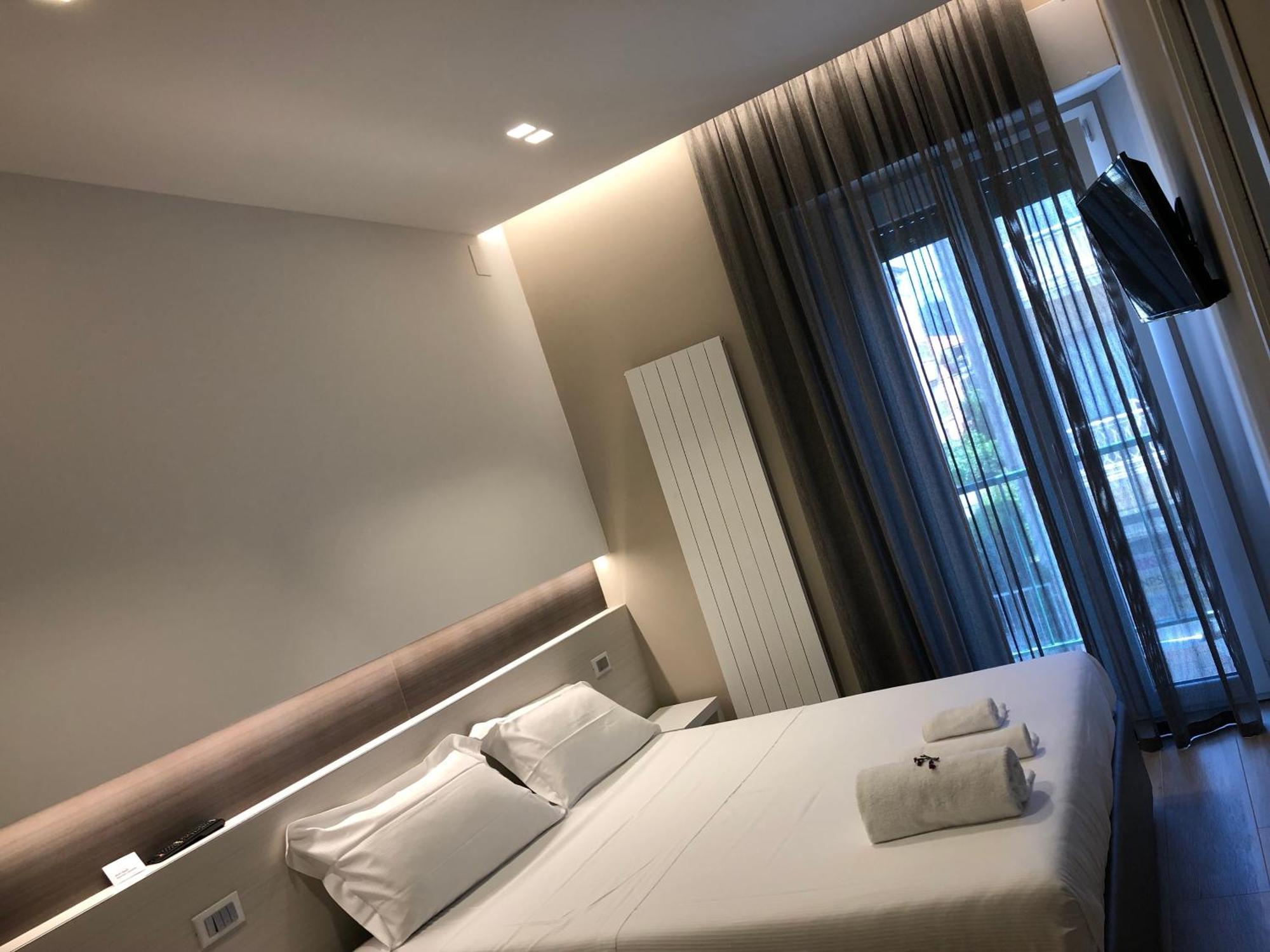 Approdo Residence Чивитанова-Марке Экстерьер фото